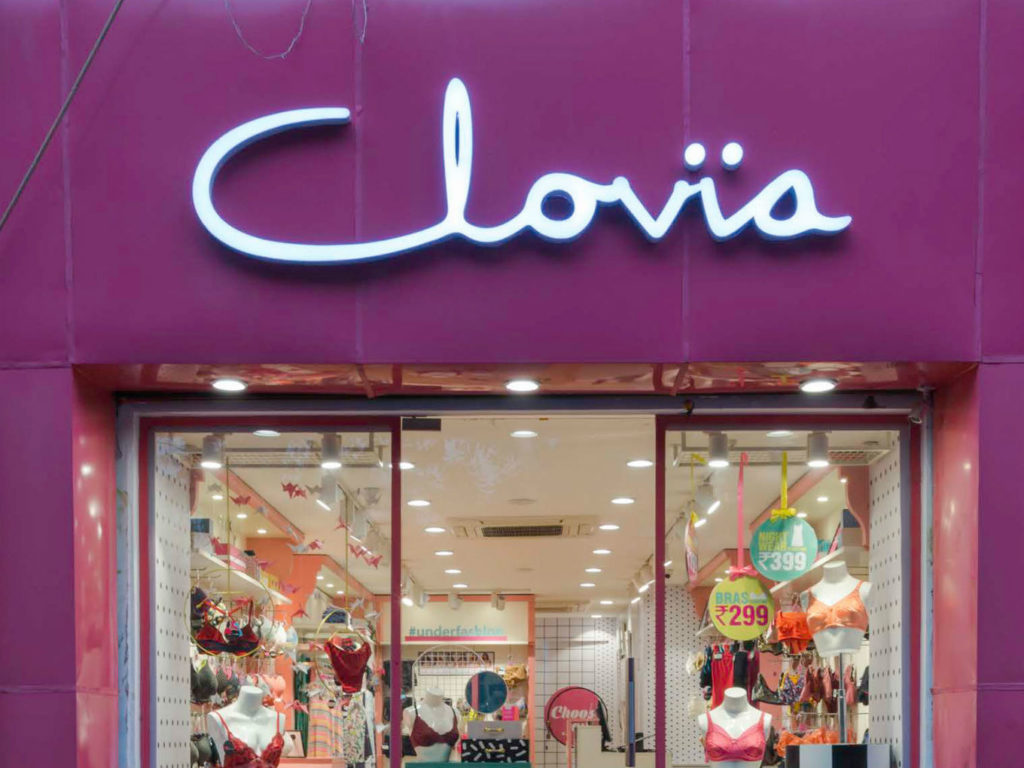 clovia store