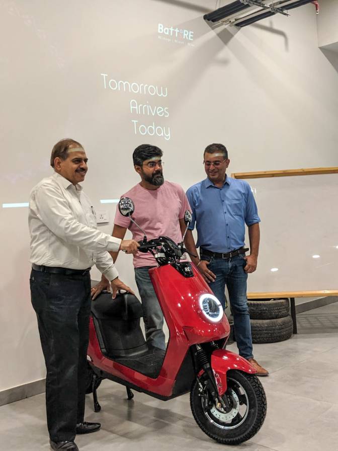 Electric Vehicles This Week: Gadkari Expresses Concern For Auto Sector Jobs, Facebook Files EV Patent And More
