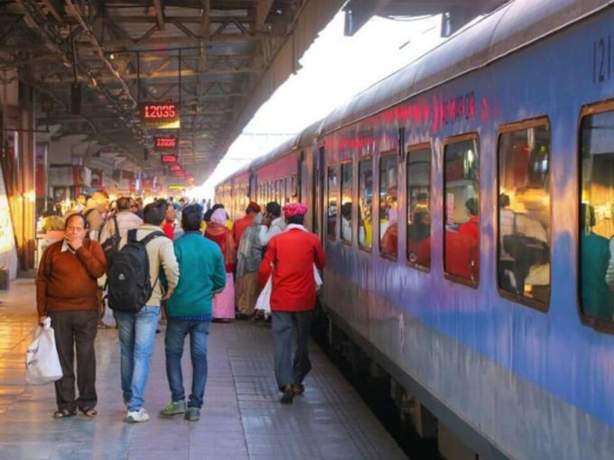 Indian Railways, Jio To Revamp Infrastructure For Steady Network