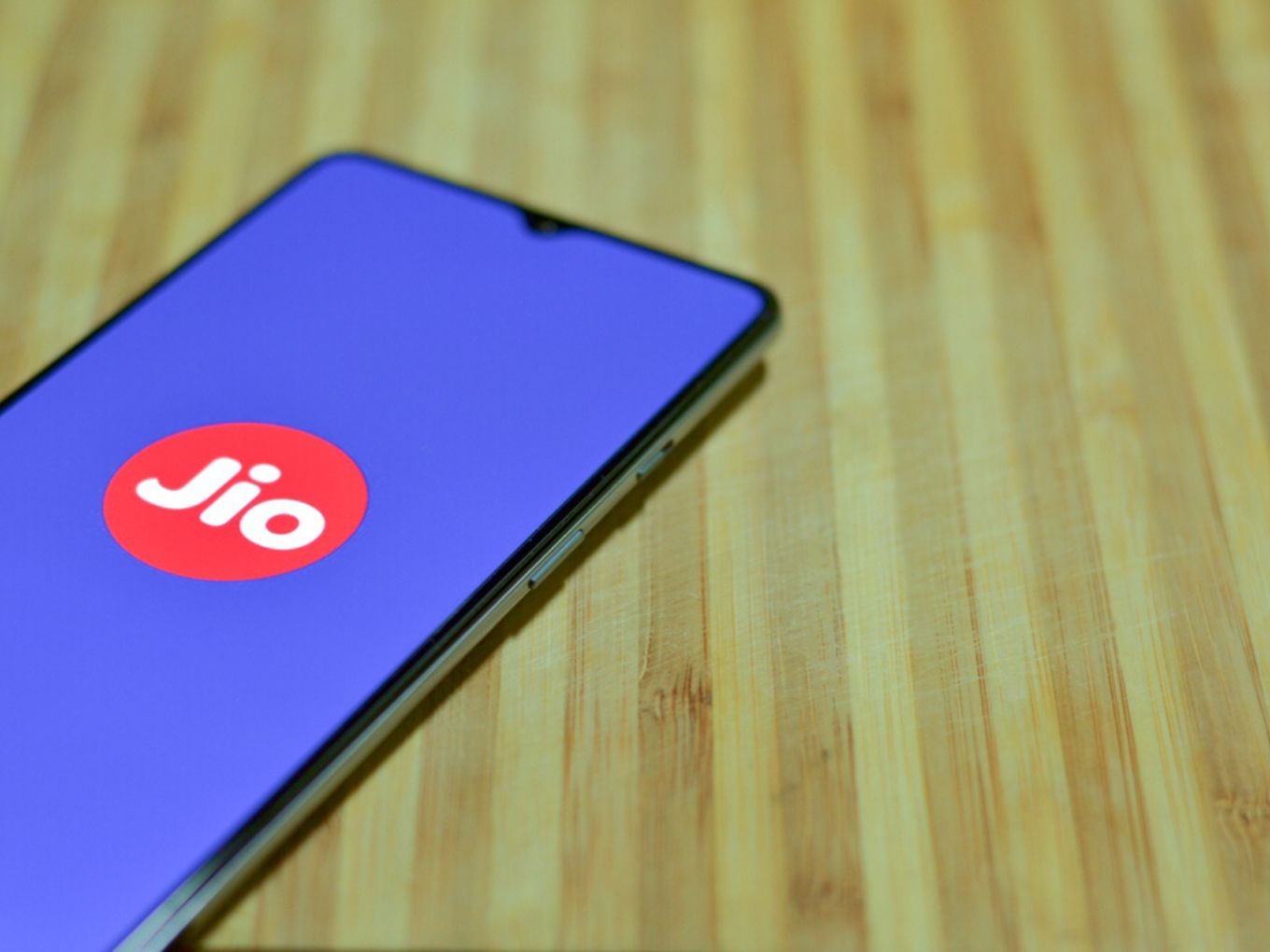 Reliance Jio Raises Its Third Investment From Vista