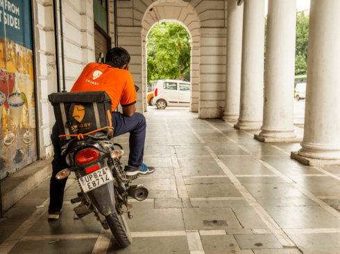 Swiggy Partners With Reliance, Others For EV Delivery Fleet