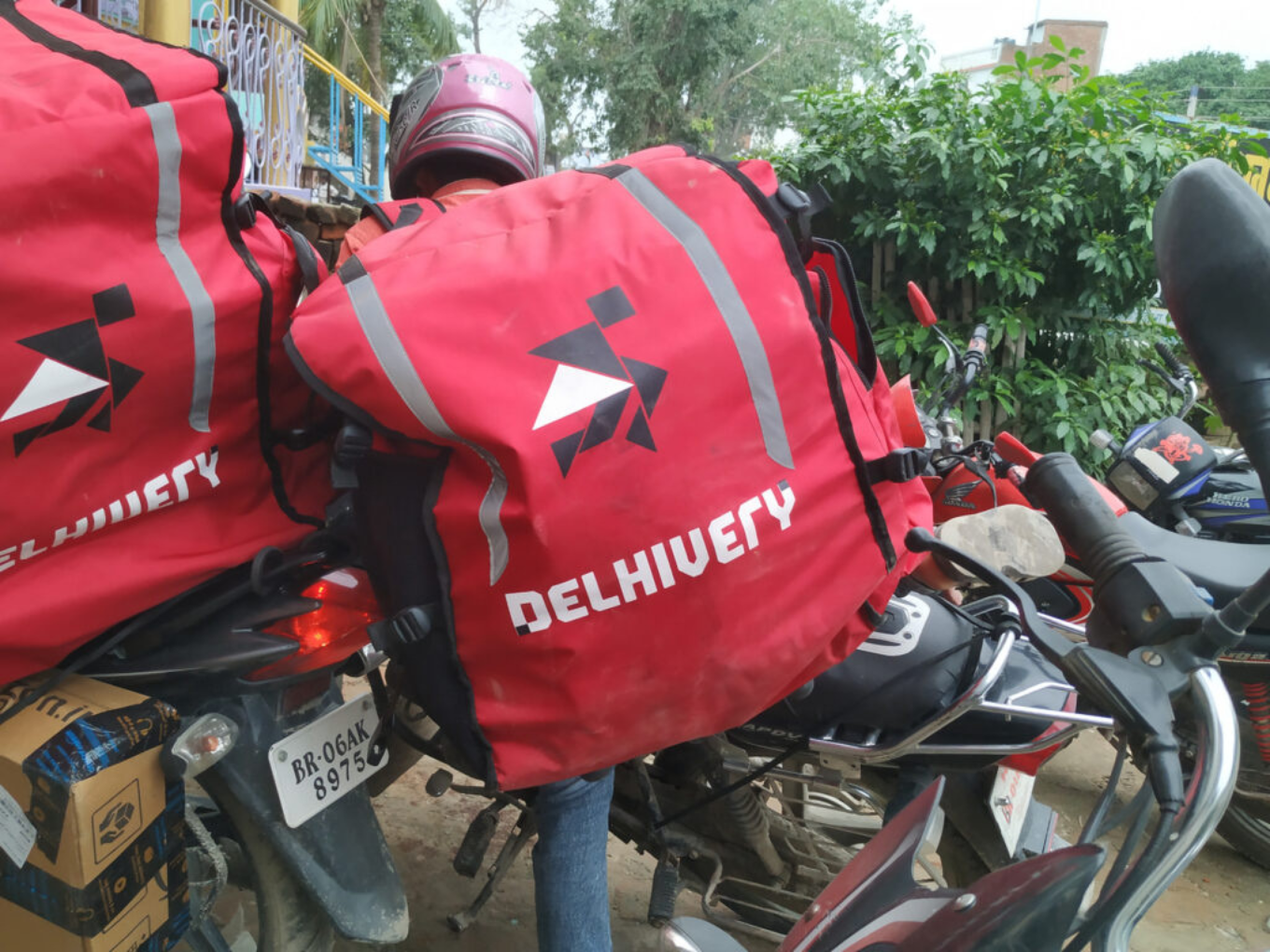 Delhivery Q1 Net Loss Triples To INR 399 Cr, Revenue Up 31% YoY