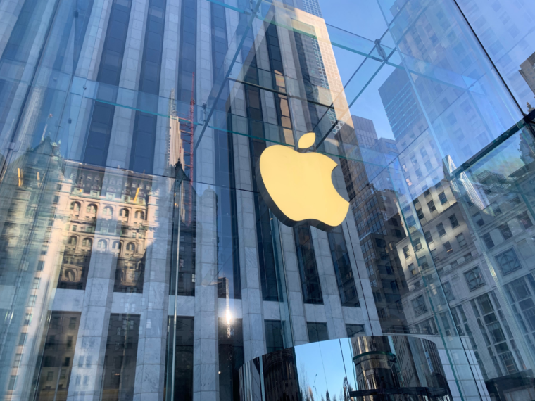 Apple sent alerts on state-sponsored attackers targeting phone, allege Mahua  Moitra, Priyanka Chaturvedi, Shashi Tharoor, others - BusinessToday